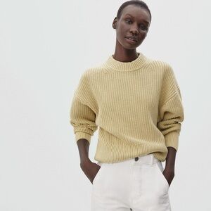 Everlane Women's Crew Neck Sweater in Cream